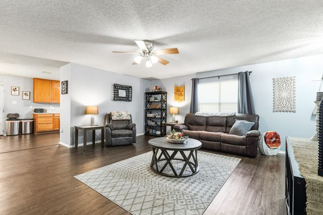 10116 High Eagle Trail, Fort Worth, TX 76108