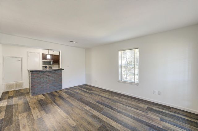 839 Wax Myrtle Lane A, Houston, TX 77079