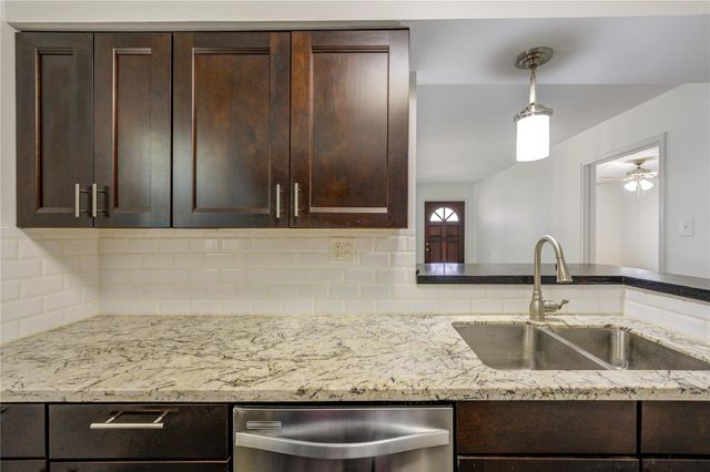 839 Wax Myrtle Lane A, Houston, TX 77079