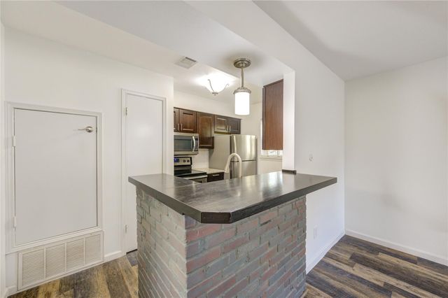 839 Wax Myrtle Lane A, Houston, TX 77079