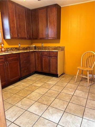 814 Kennedy St, West Elizabeth, PA 15088