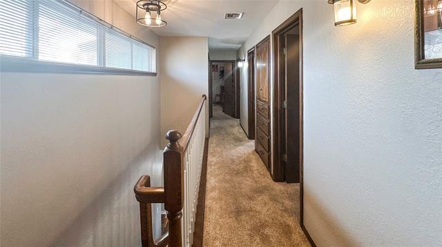 11501 Carriage Drive, Yukon, OK 73099