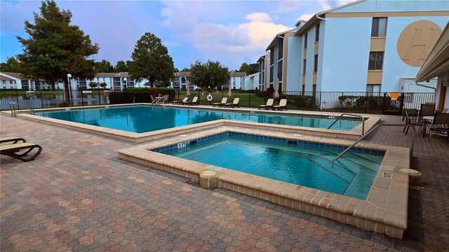 8215 SUN SPRING CIRCLE 53, Orlando, FL 32825