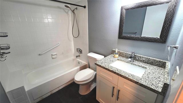 8215 SUN SPRING CIRCLE 53, Orlando, FL 32825