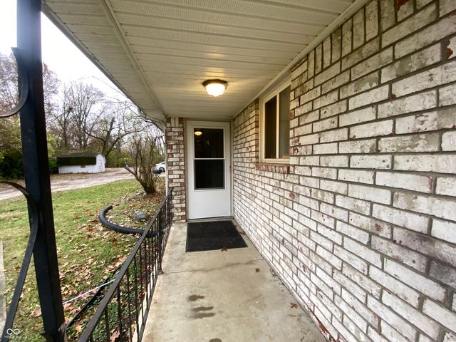 1260 N Ridgeview Drive, Indianapolis, IN 46219
