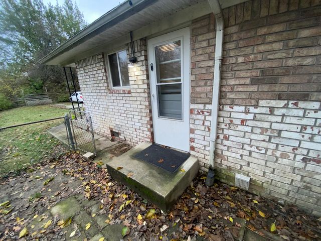 1260 N Ridgeview Drive, Indianapolis, IN 46219