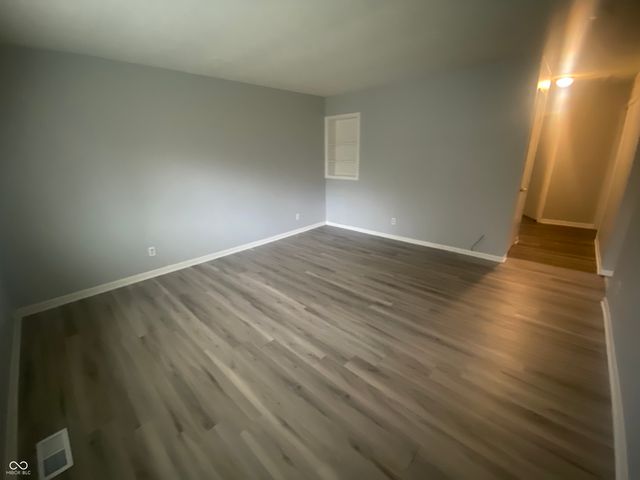 1260 N Ridgeview Drive, Indianapolis, IN 46219