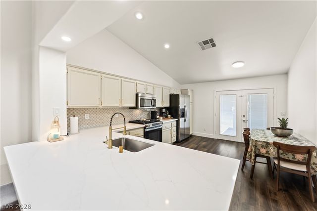 23 Mesquite Village Circle, Henderson, NV 89012