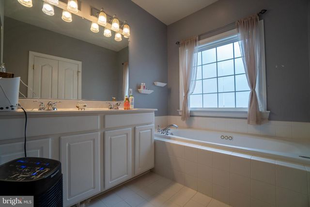 11443 FOGARTY CT, Fairfax, VA 22030