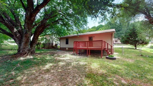 14 Cable Rd, Oak Grove, KY 42262