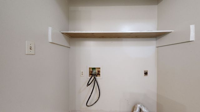 14 Cable Rd, Oak Grove, KY 42262