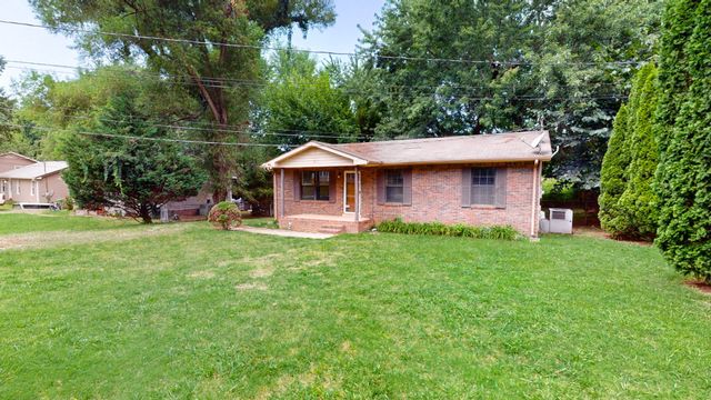 14 Cable Rd, Oak Grove, KY 42262