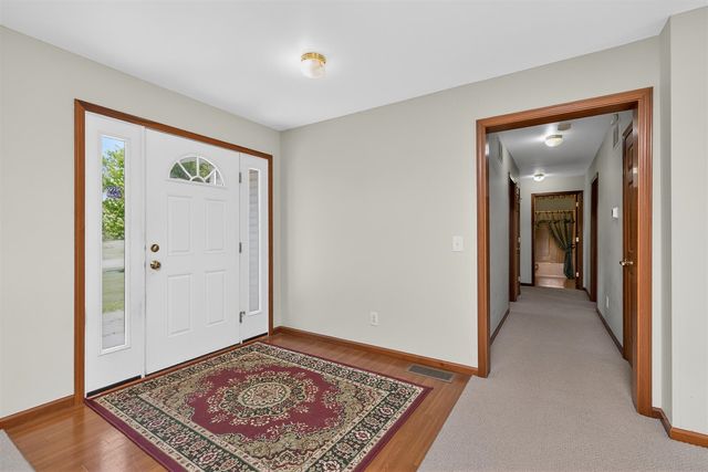 29376 Saddlebred Lane, Dowagiac, MI 49047