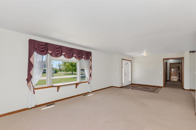 29376 Saddlebred Lane, Dowagiac, MI 49047