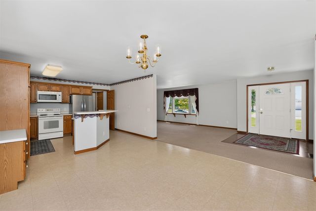 29376 Saddlebred Lane, Dowagiac, MI 49047