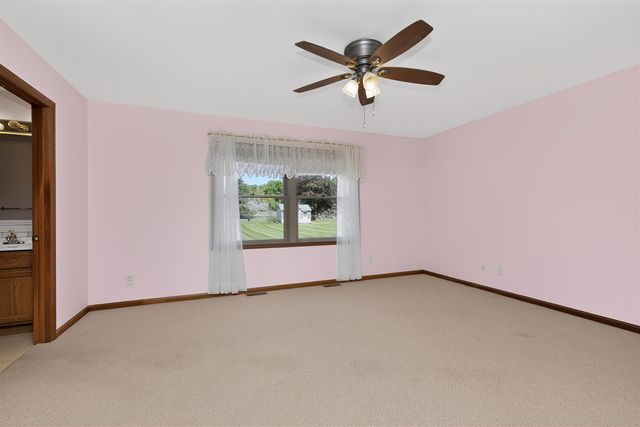 29376 Saddlebred Lane, Dowagiac, MI 49047