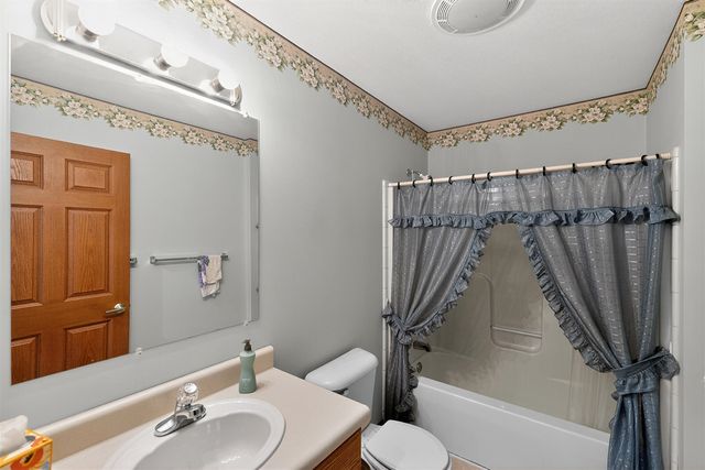 29376 Saddlebred Lane, Dowagiac, MI 49047