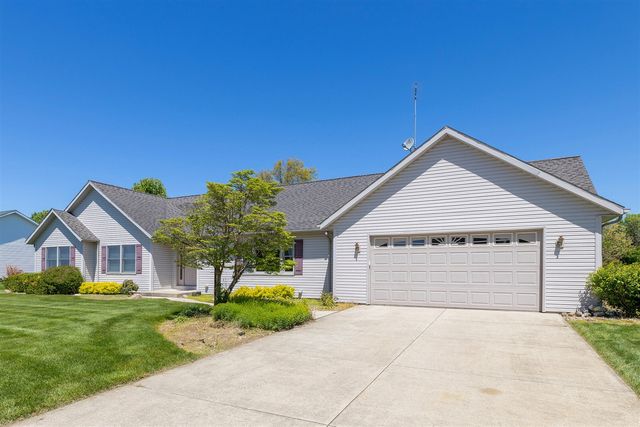 29376 Saddlebred Lane, Dowagiac, MI 49047