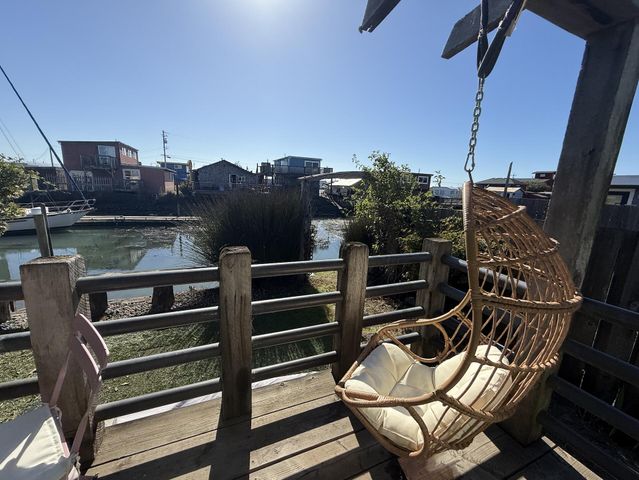 11 Crab Street, Eureka, CA 95503