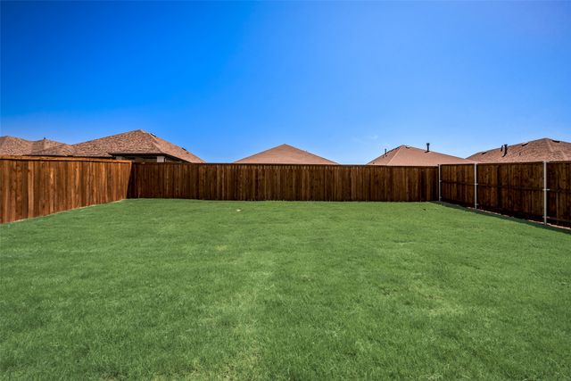 1820 Purtis Creek Drive, Forney, TX 75126