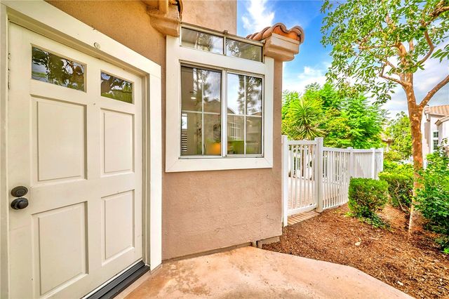 2163 Camellia Lane, Fullerton, CA 92833