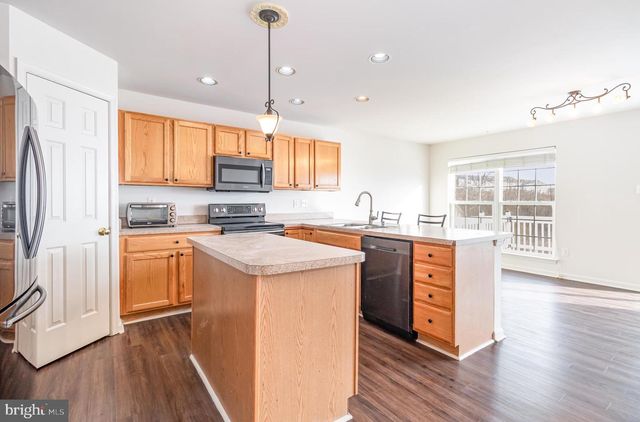 7548 STEPHEN DR, Harrisburg, PA 17111