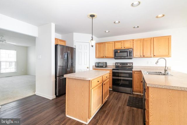 7548 STEPHEN DR, Harrisburg, PA 17111