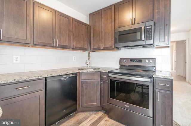 7548 STEPHEN DR, Harrisburg, PA 17111