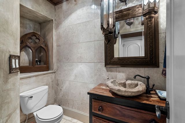 6204 N Ocean Blvd., Myrtle Beach, SC 29577