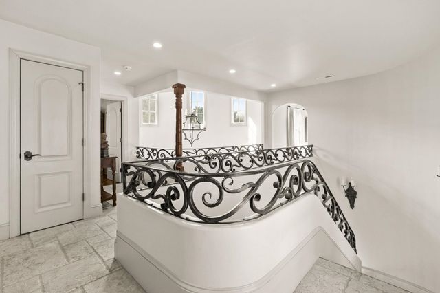 6204 N Ocean Blvd., Myrtle Beach, SC 29577