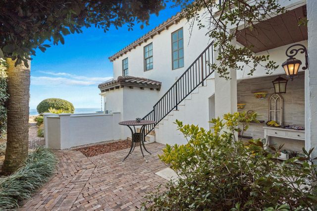 6204 N Ocean Blvd., Myrtle Beach, SC 29577