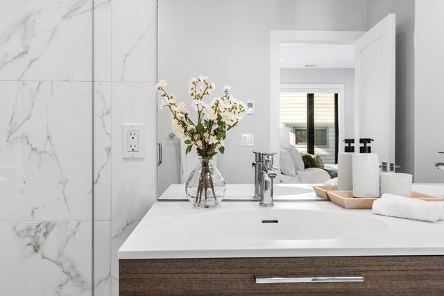 39 A St 19, Boston, MA 02127