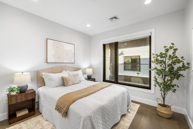 39 A St 19, Boston, MA 02127