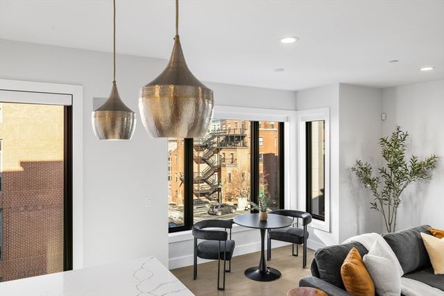 39 A St 19, Boston, MA 02127