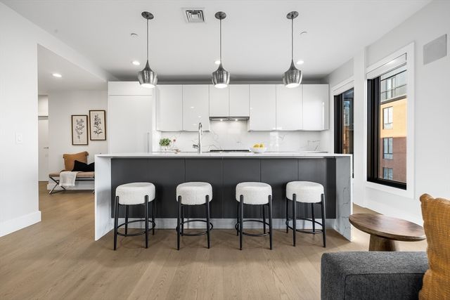 39 A St 19, Boston, MA 02127