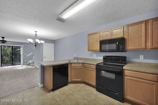 7764 PLAYSCHOOL Lane, Jacksonville, FL 32210