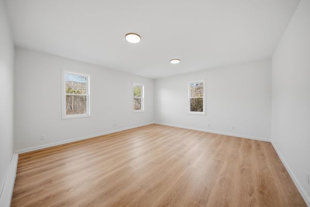 1164 Main Street, Grafton, NH 03240