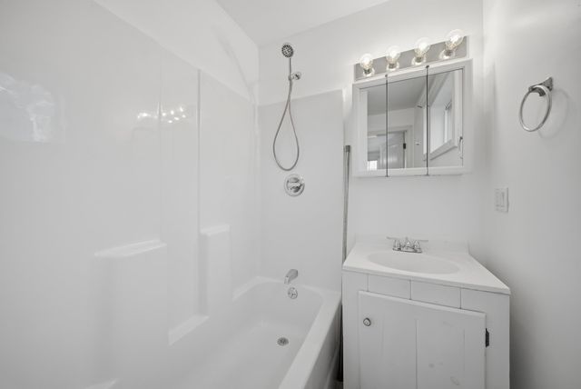 1164 Main Street, Grafton, NH 03240