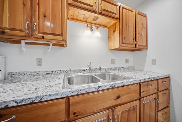 1164 Main Street, Grafton, NH 03240