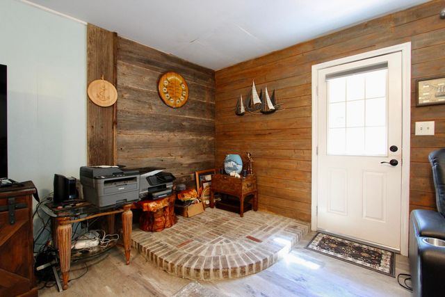 97 Walnut Avenue, Defuniak Springs, FL 32435