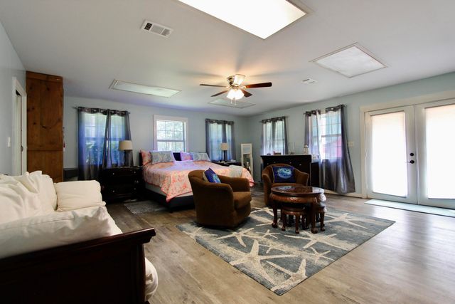 97 Walnut Avenue, Defuniak Springs, FL 32435