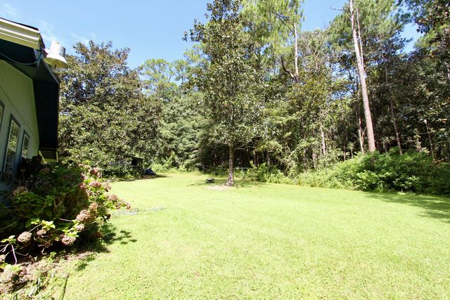 97 Walnut Avenue, Defuniak Springs, FL 32435