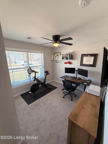 9005 Manslick Commons Dr, Louisville, KY 40219