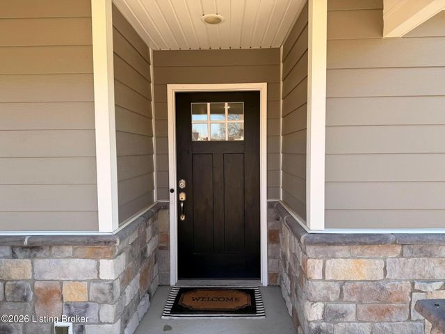 9005 Manslick Commons Dr, Louisville, KY 40219