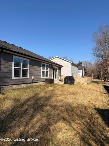 9005 Manslick Commons Dr, Louisville, KY 40219