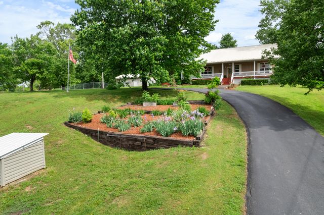 36205 State Highway 413, Crane, MO 65633