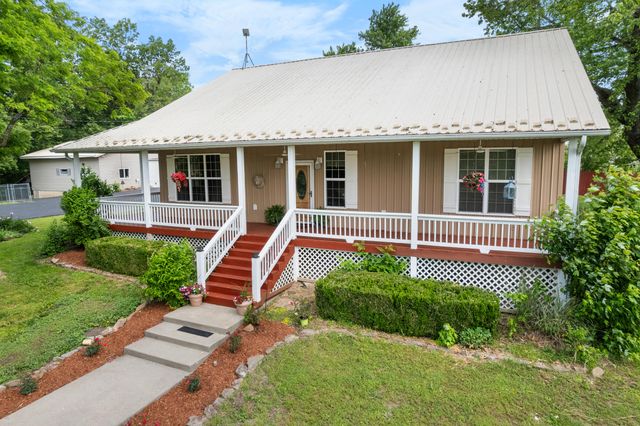 36205 State Highway 413, Crane, MO 65633