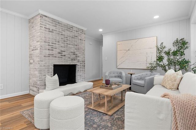 5920 Loop Road, Clemmons, NC 27012