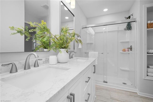 5920 Loop Road, Clemmons, NC 27012