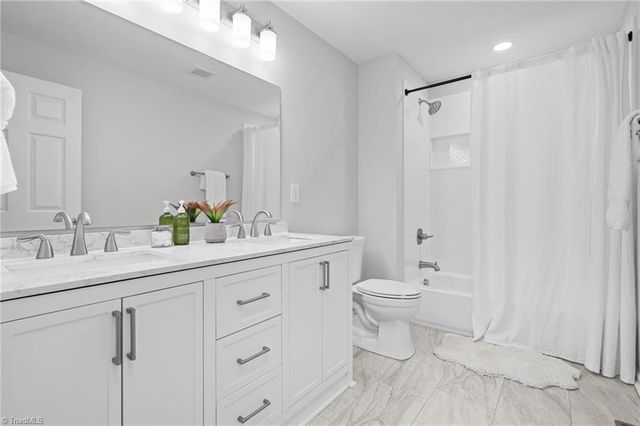 5920 Loop Road, Clemmons, NC 27012